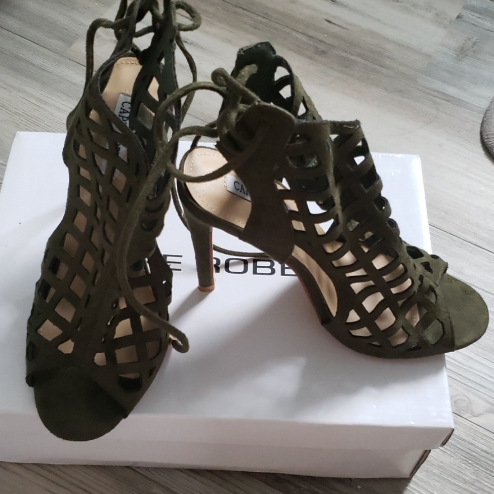 gladiator heels. - new